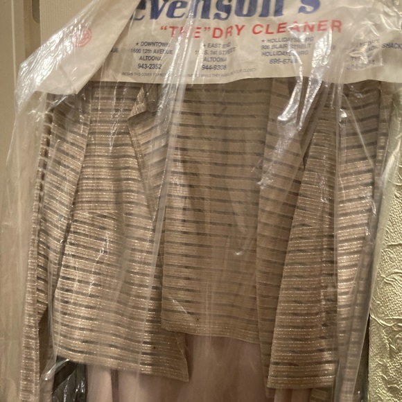 2-piece Tan special occasion Gown - Picture 1 of 9